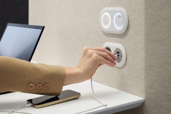 Kabina akustyczna Narbutas SONUS S+ z gniazdami zasilania AC, USB-A i USB-C